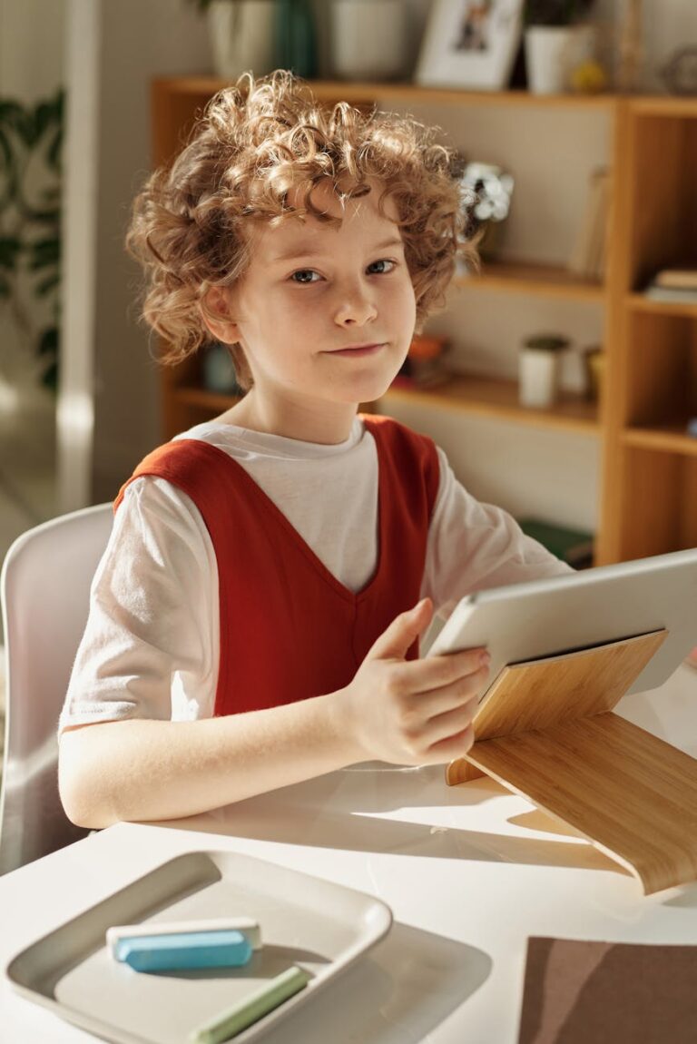 Child using timer for focused self-study session